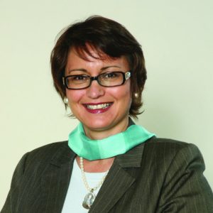  Prof. Lynette Louw  